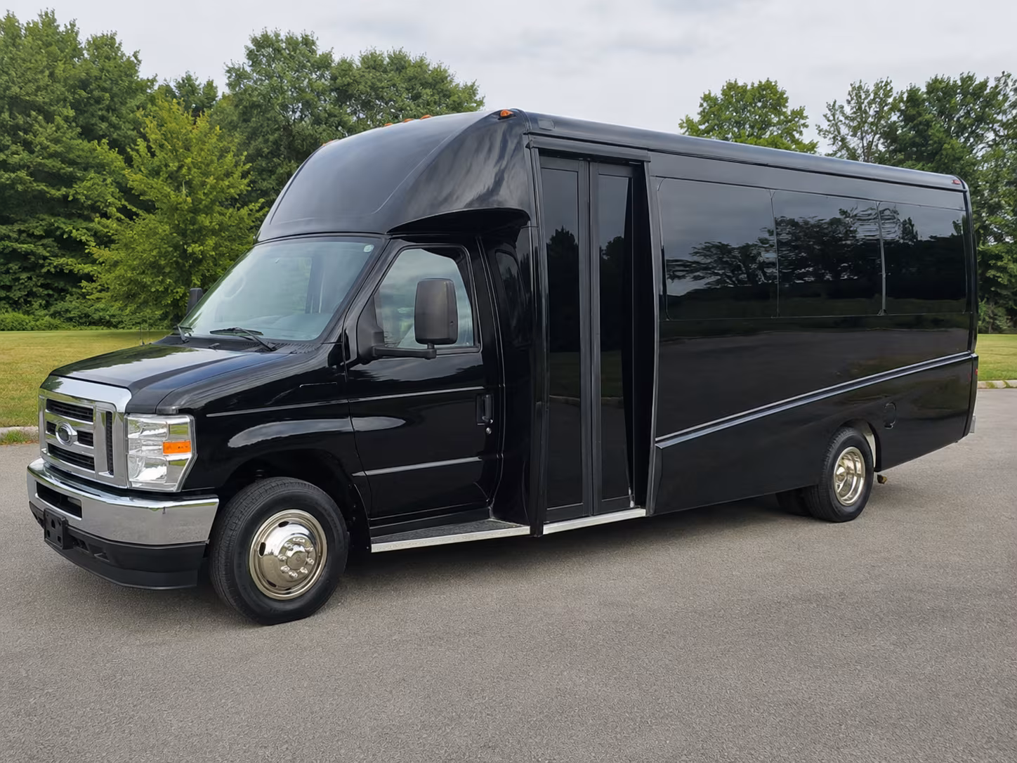 book a prom bus in frederick before the calendar fills up