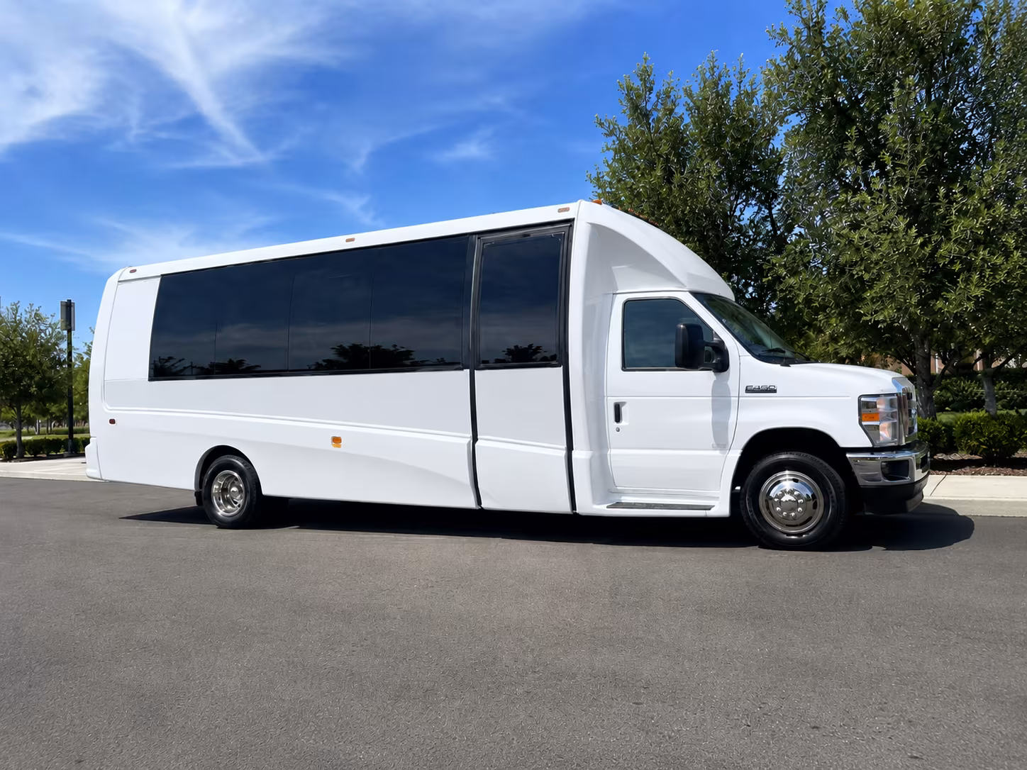 buses for trade shows and large corporate group travel along the i 270 corridor