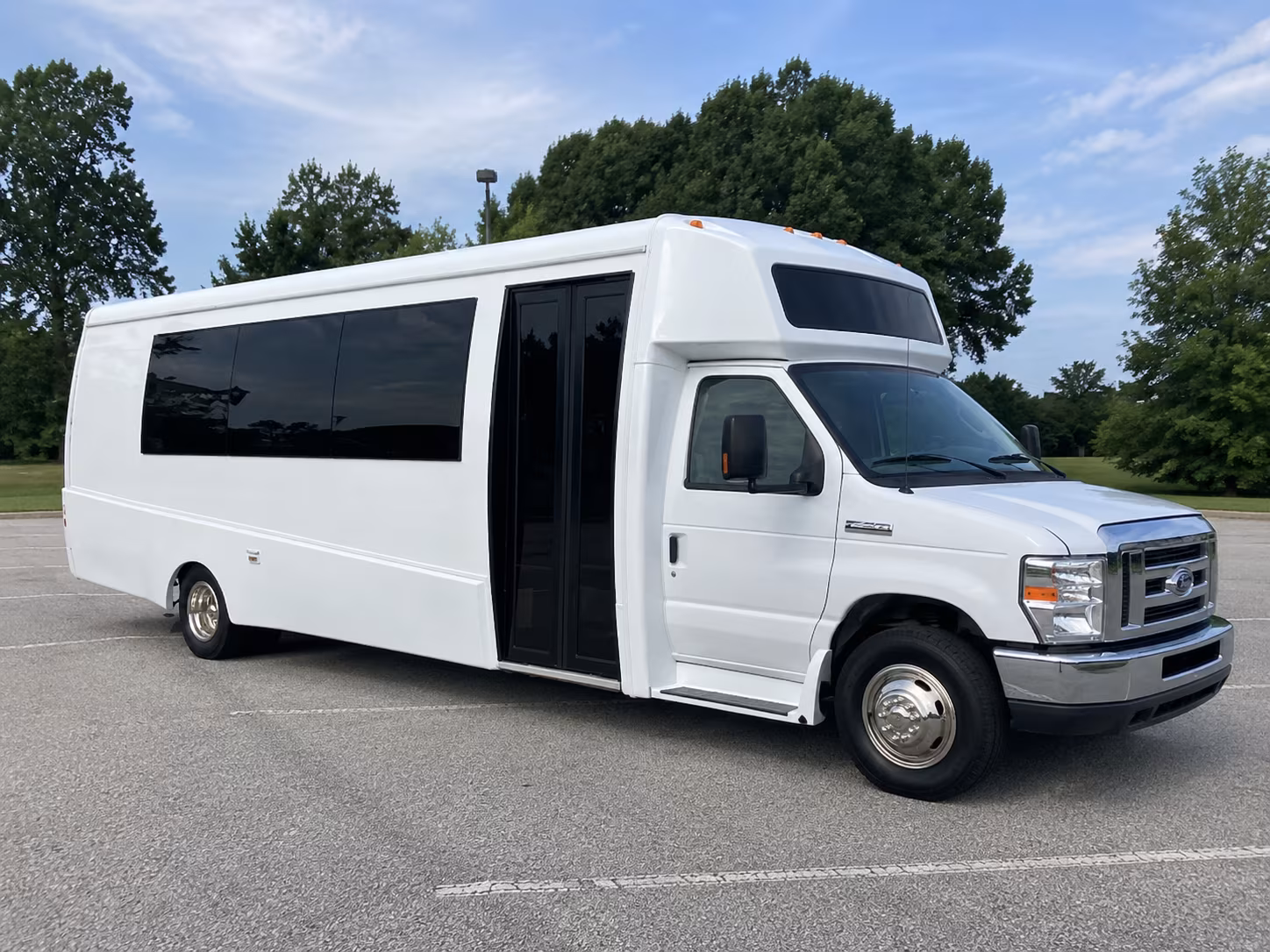 frederick 18 passenger party bus