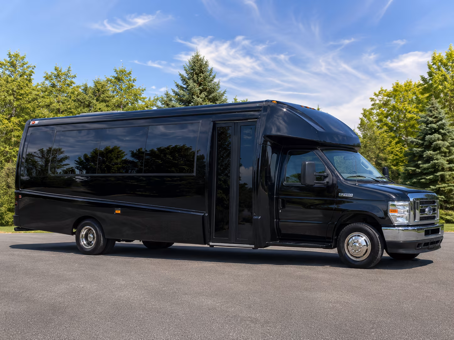 minibus rentals for frederick area prom groups