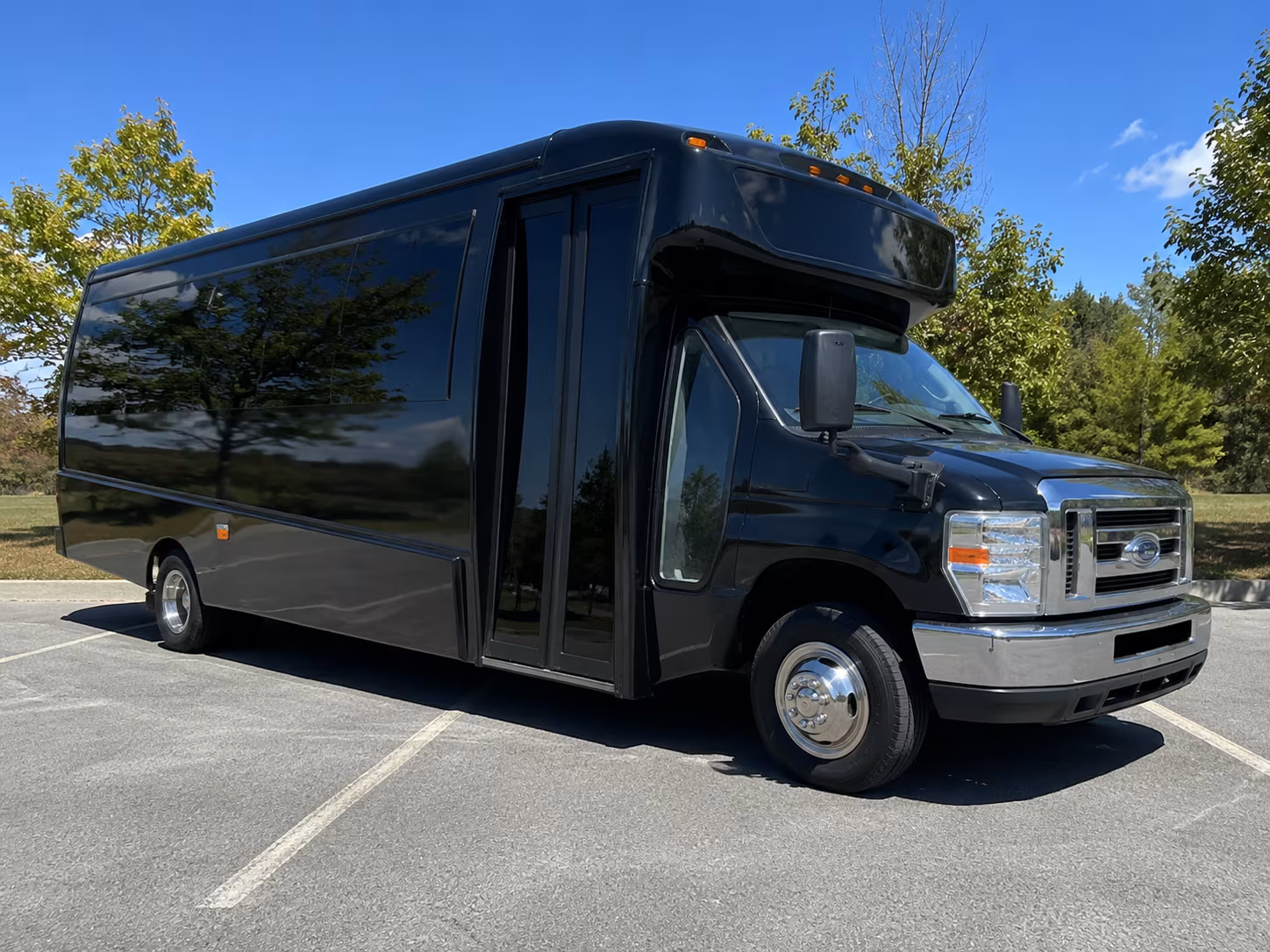 minibuses and charter buses for frederick keys games and local sporting events