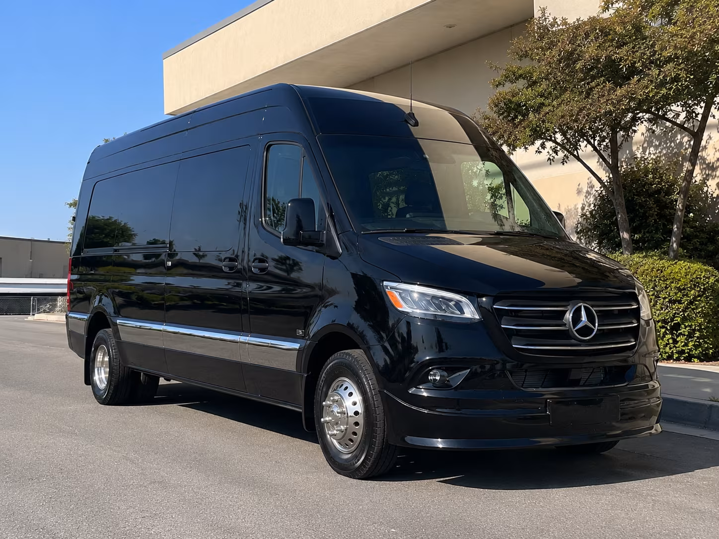 sprinter vans and minibuses for small frederick wedding groups